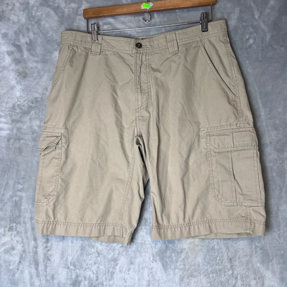 The North Face Mens Ripstop Cargo Shorts Khaki Tan Hiking Outdoor Size 38